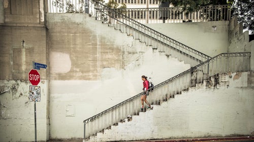 Liz Thomas Fastpacking in urban LA - © Kevin Steele  / kevsteele.com
