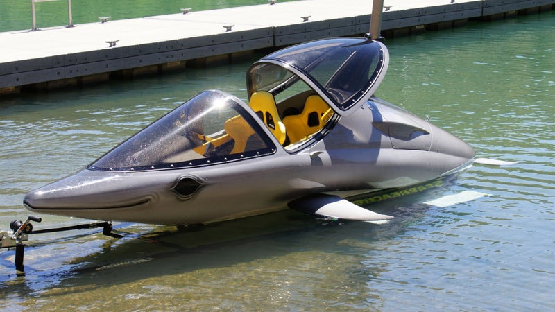 Discover the Thrill of Underwater Adventure with the Jet Shark Submersible