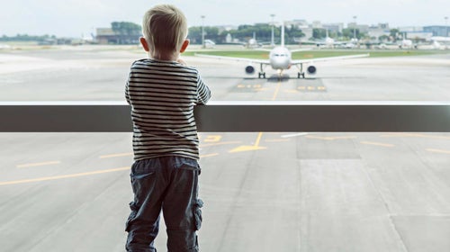 A happy kid means a good trip. Here are 10 tips to make that happen.