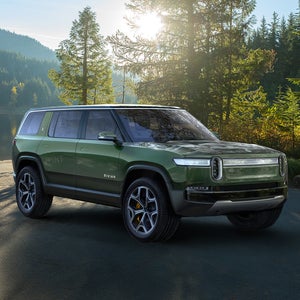 This is the R1S 7-seat SUV. It's the truck, with more body.