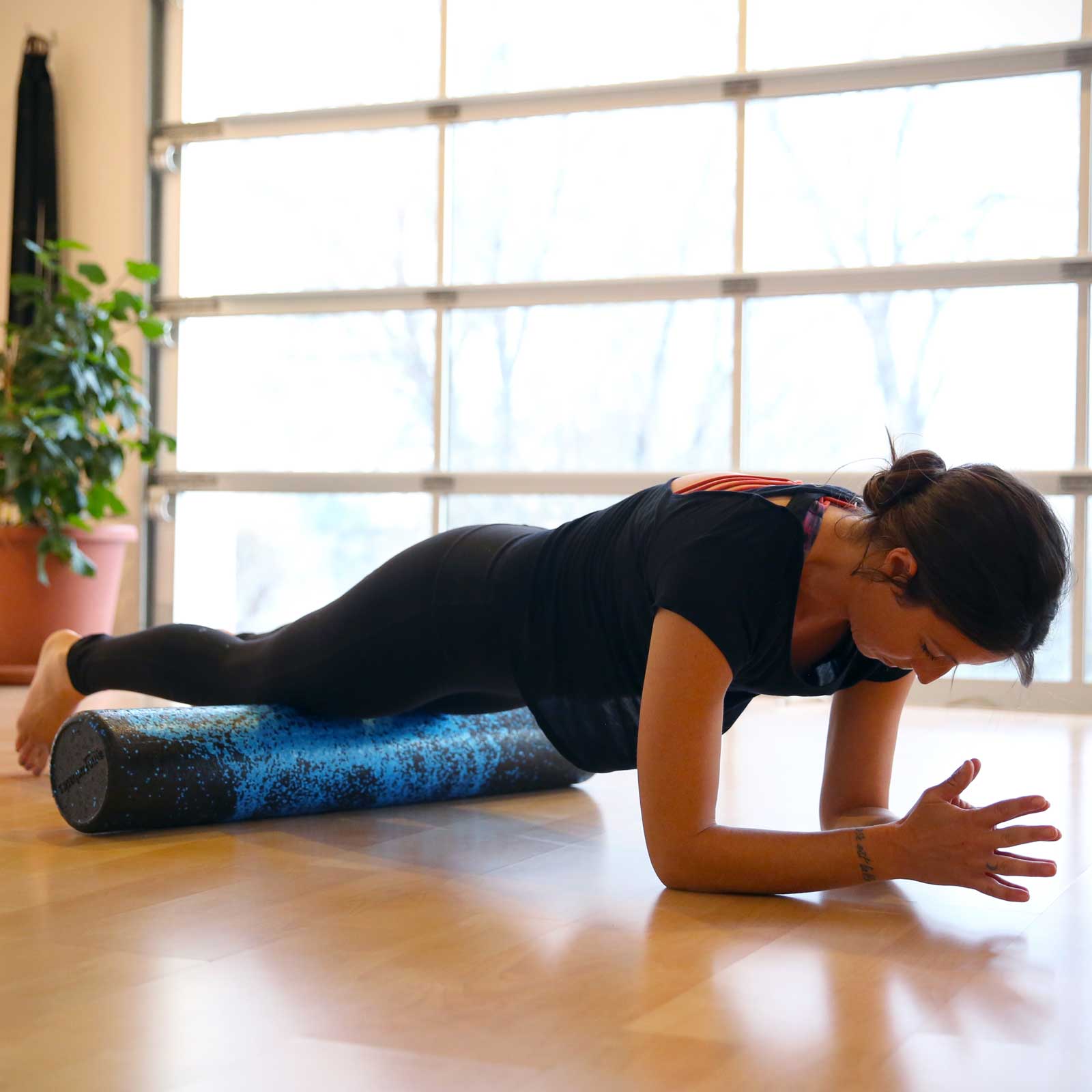 How to use a foam roller to relieve neck, back and knee pain