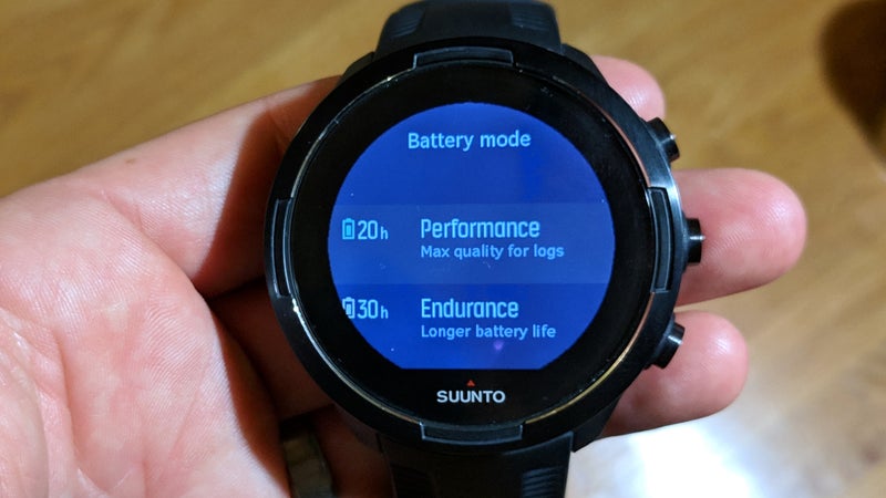The battery settings can be changed directly on the Suunto 9 immediately before starting an activity, rather than going through the Suunto app or Movescount.
