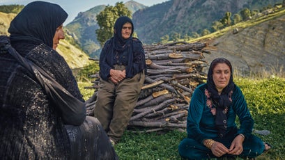 Tribeswomen sit in Qandil.