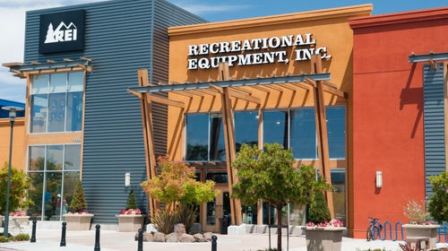 ԹϺ an REI store in Mountain View, California.