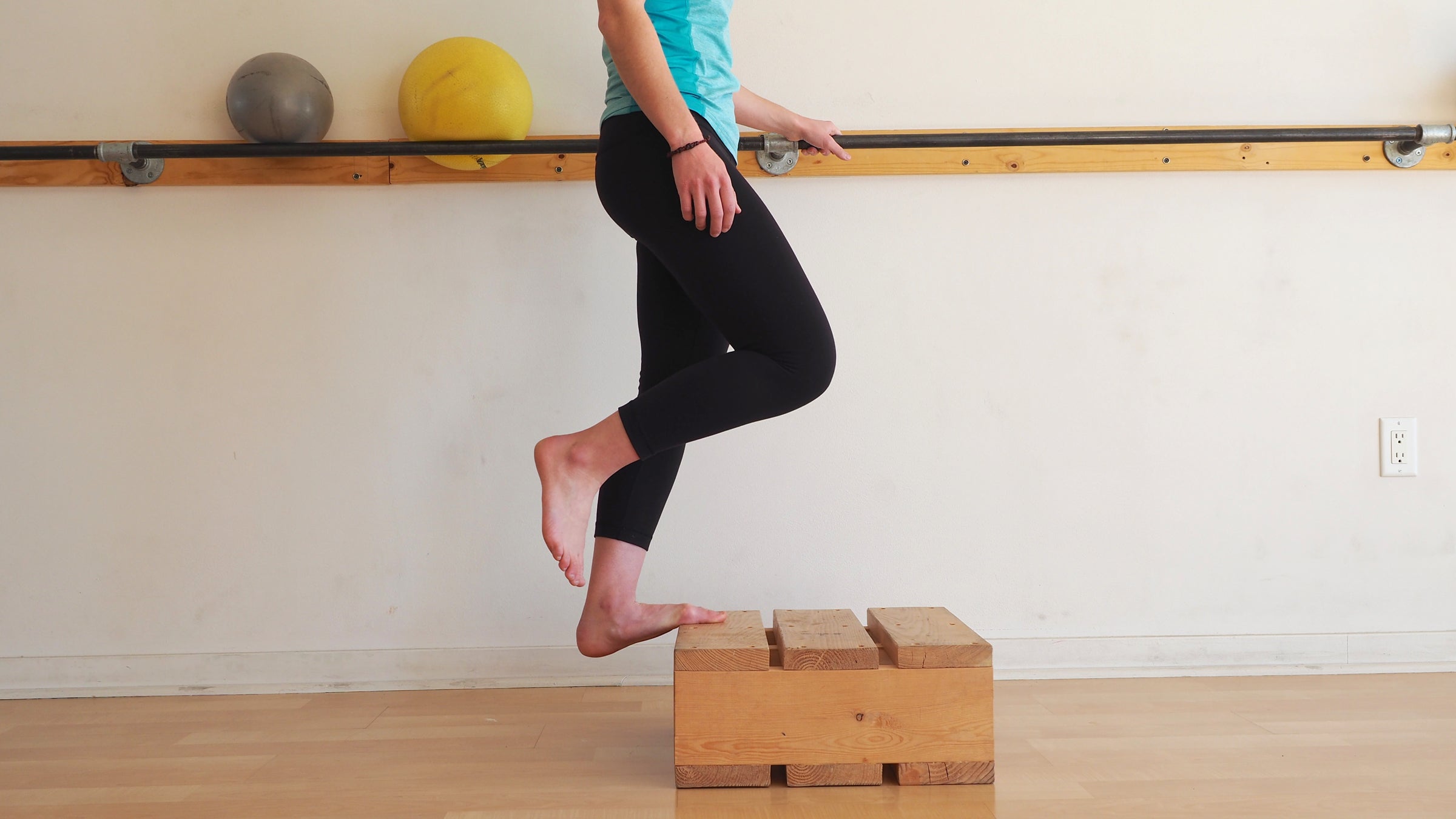 7 Exercises to Stretch and Strengthen your Calf Muscles