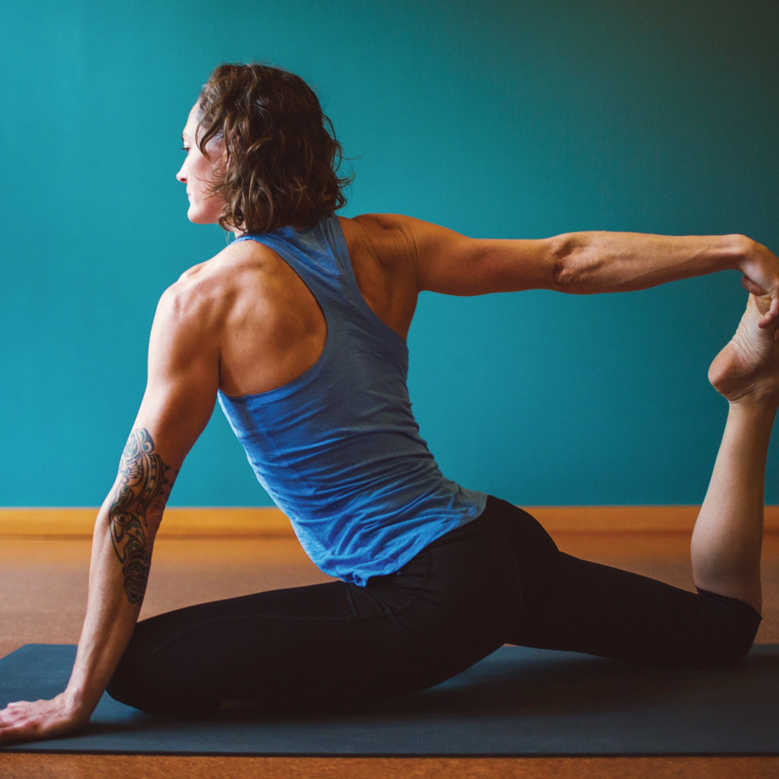 Blue Metamorphosis Yoga Capris