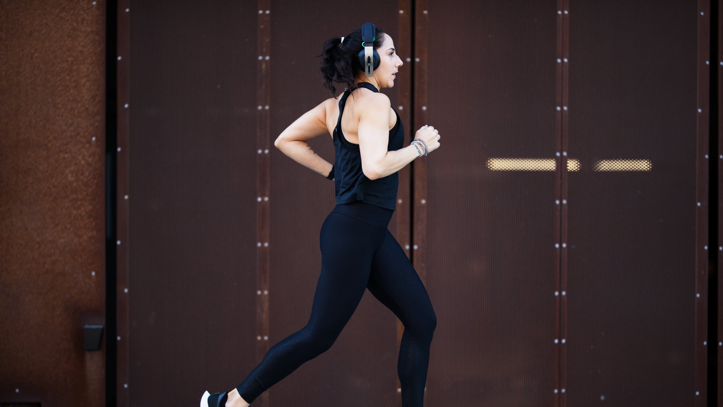 Last month, two new studies were published that found significant improvements in athletic performance—one running, one cycling—using Halo’s brain-stimulation headphones.