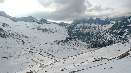 Palisades Lakes as seen from Mather Pass, on the Pacific Crest and John Muir Trails. This photo was taken in late June 2006, after a less wet winter than 2018–19.