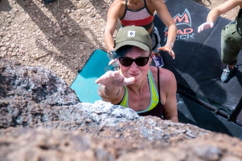 Ash Williford goes full extension on the Girlfriend Boulder.