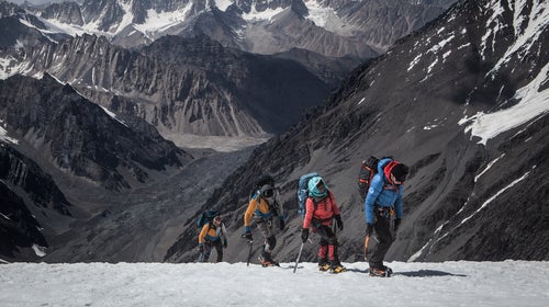 Guide Emilie Drinkwater leading the expedition team