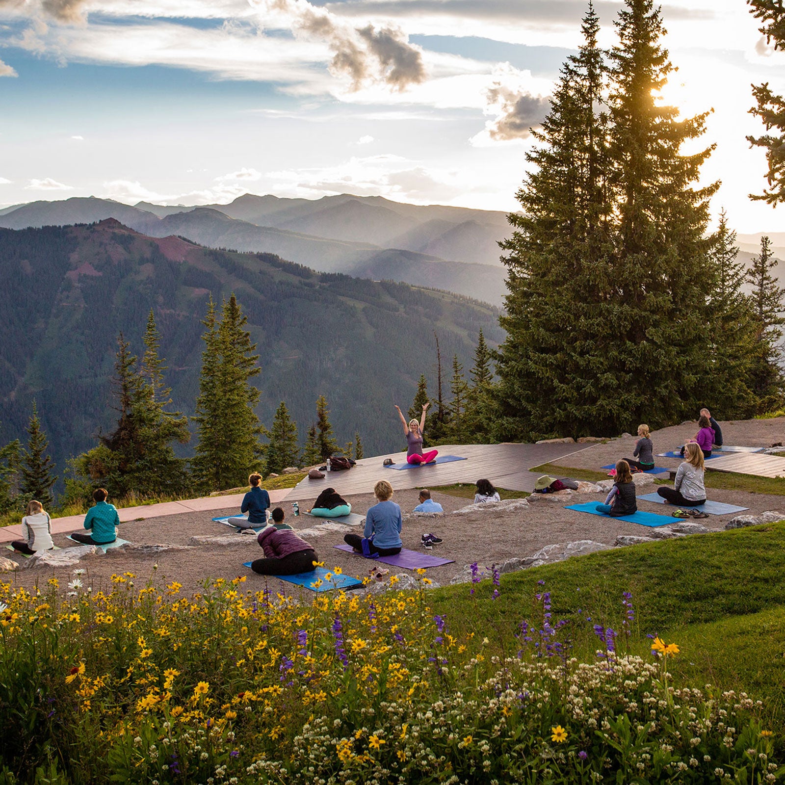 Take Your Yoga Outdoors this Summer!