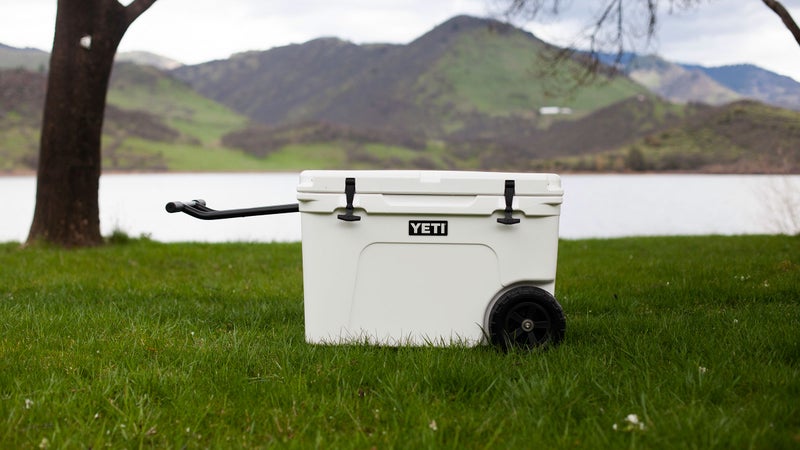 A Scientific Ranking of the Best Rolling Coolers