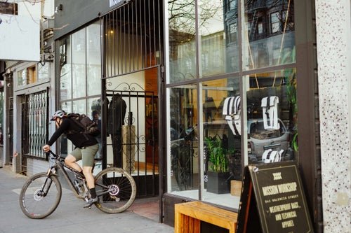 5:01 P.M.
鈥淥ne of my favorite things is to get suited back up and I just go ripping out of the front door of the office. It鈥檚 a really liberating feeling to be on a mountain bike. It's not typical in the city, in this concrete zone.鈥