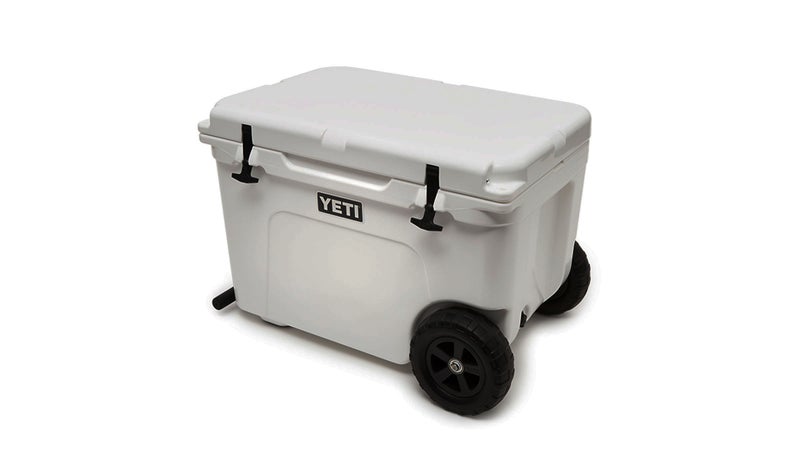 https://cdn.outsideonline.com/wp-content/uploads/2019/05/10/yeti-tundra-haul1_h.jpg?width=800