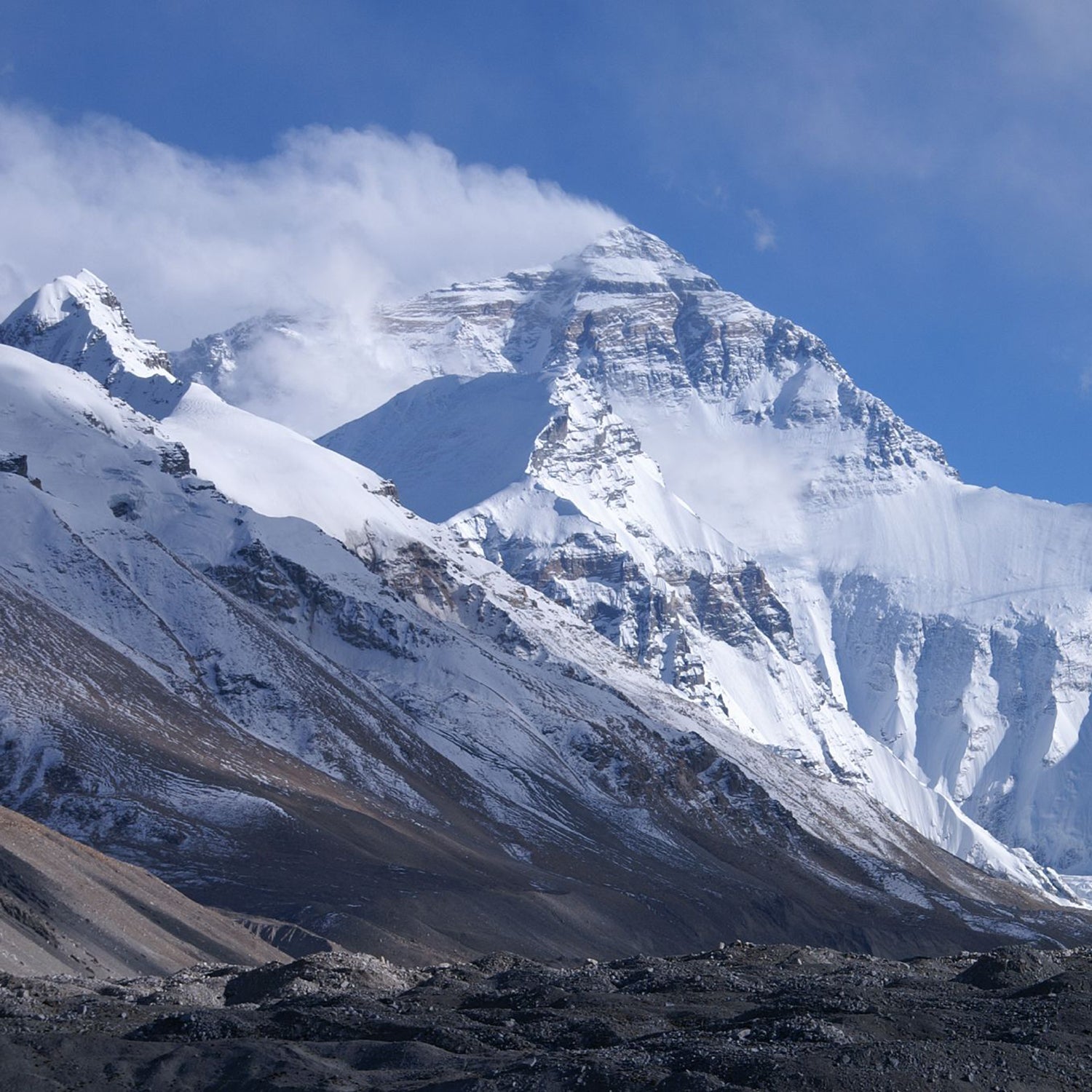 Our writer’s records indicate there were no summits on May 26 due to high winds.