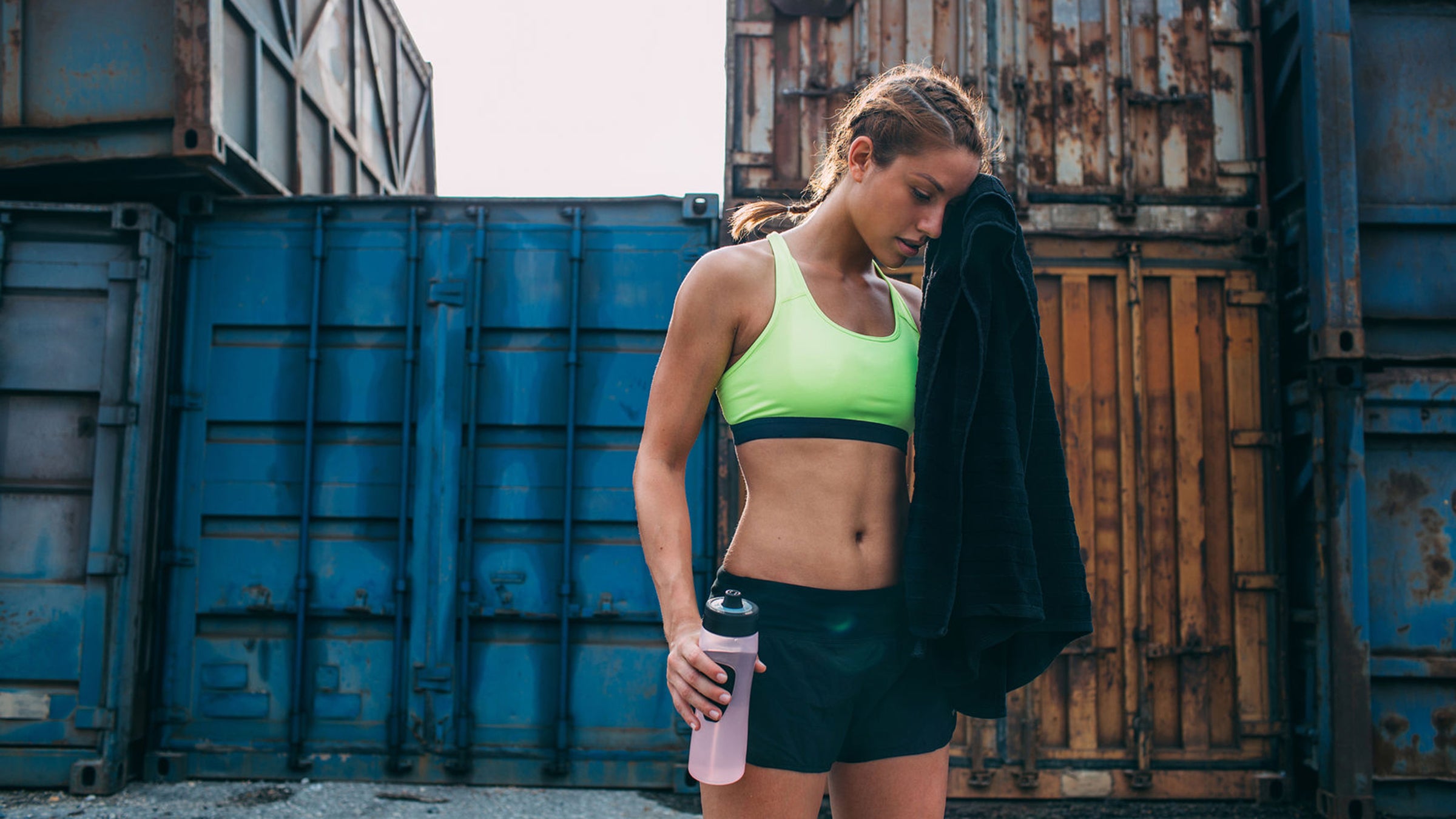 The advice to simply drink when you’re thirsty gets a little trickier when you mix in other factors.