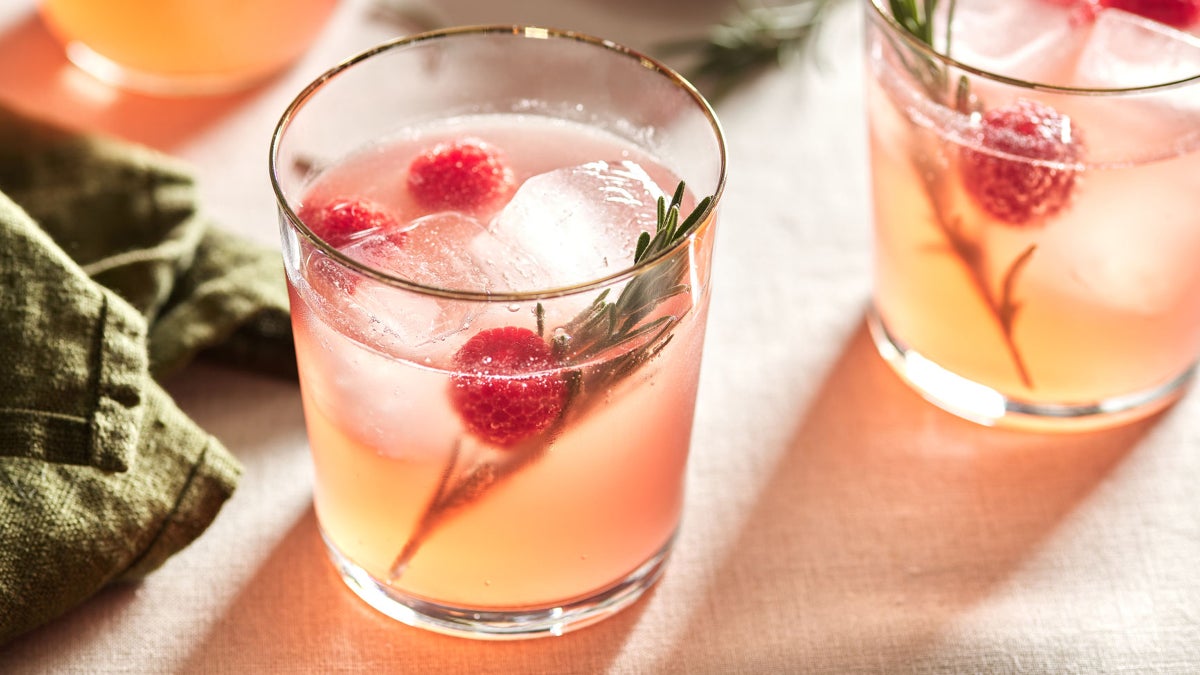 5 Easy Mocktail Recipes You Can Make at Home