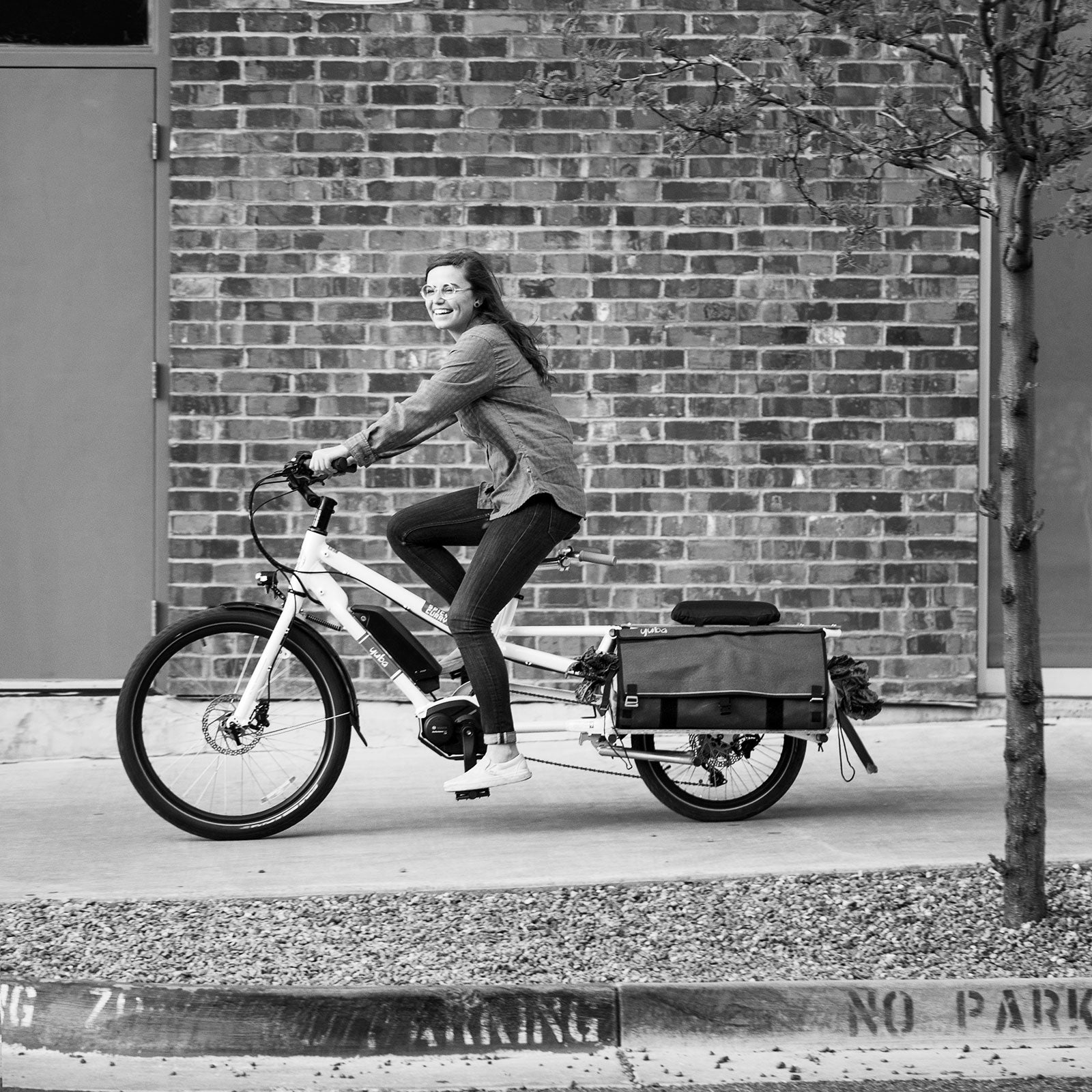 Ditch your car and get a two-in-one e-cargo bike.