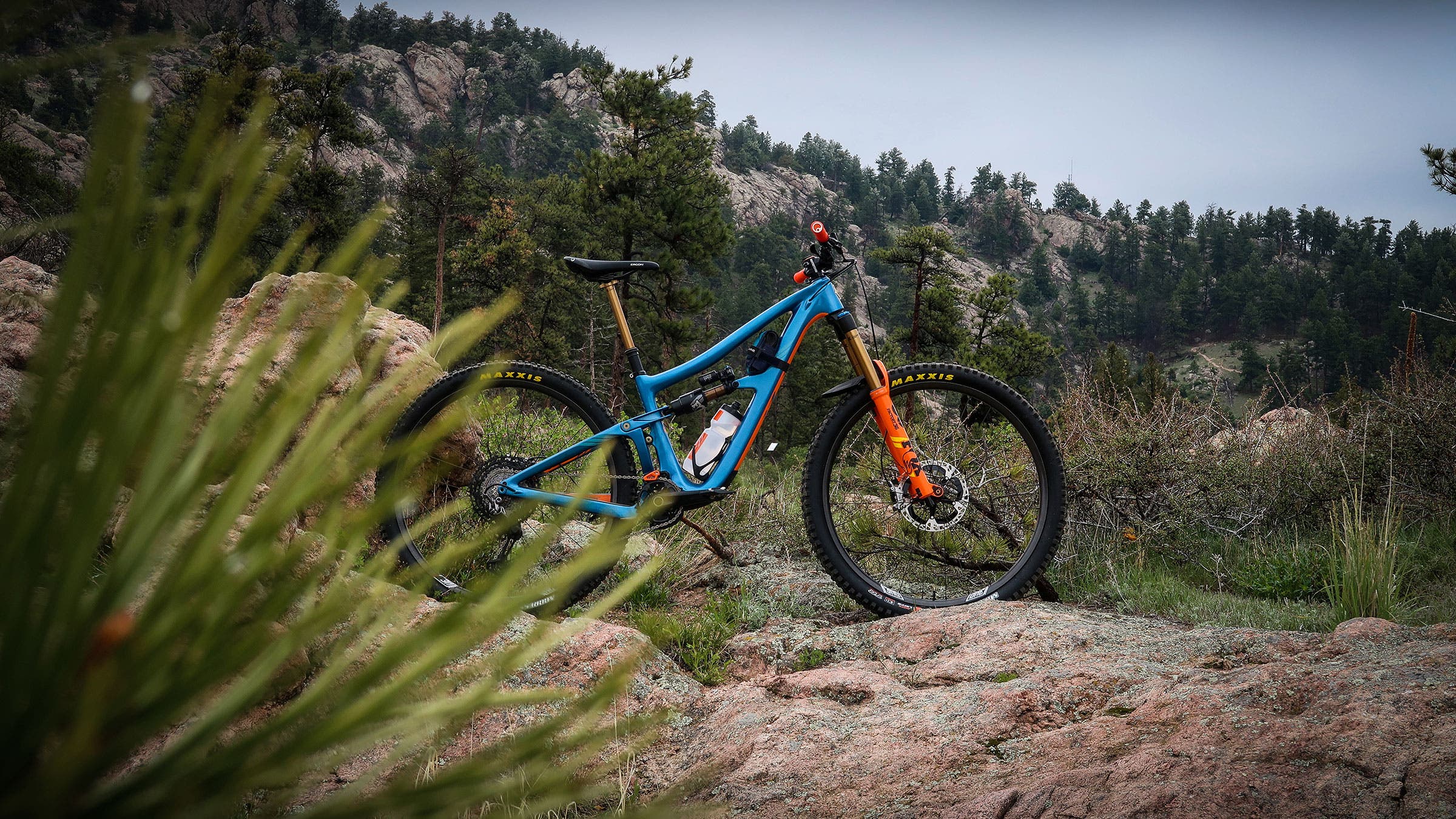 hot tent 2 person Luxe Twin Shelter female belt making it perfect for 2025 Harley-Davidson CVO Road Size_Bags:OS