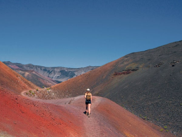 https://cdn.outsideonline.com/wp-content/uploads/2019/07/01/haleakala-crater-hawaii_h.jpg?crop=4:3&width=600&enable=upscale