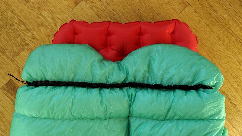 The neck yoke reduces drafts by cinching gently around the neck.
