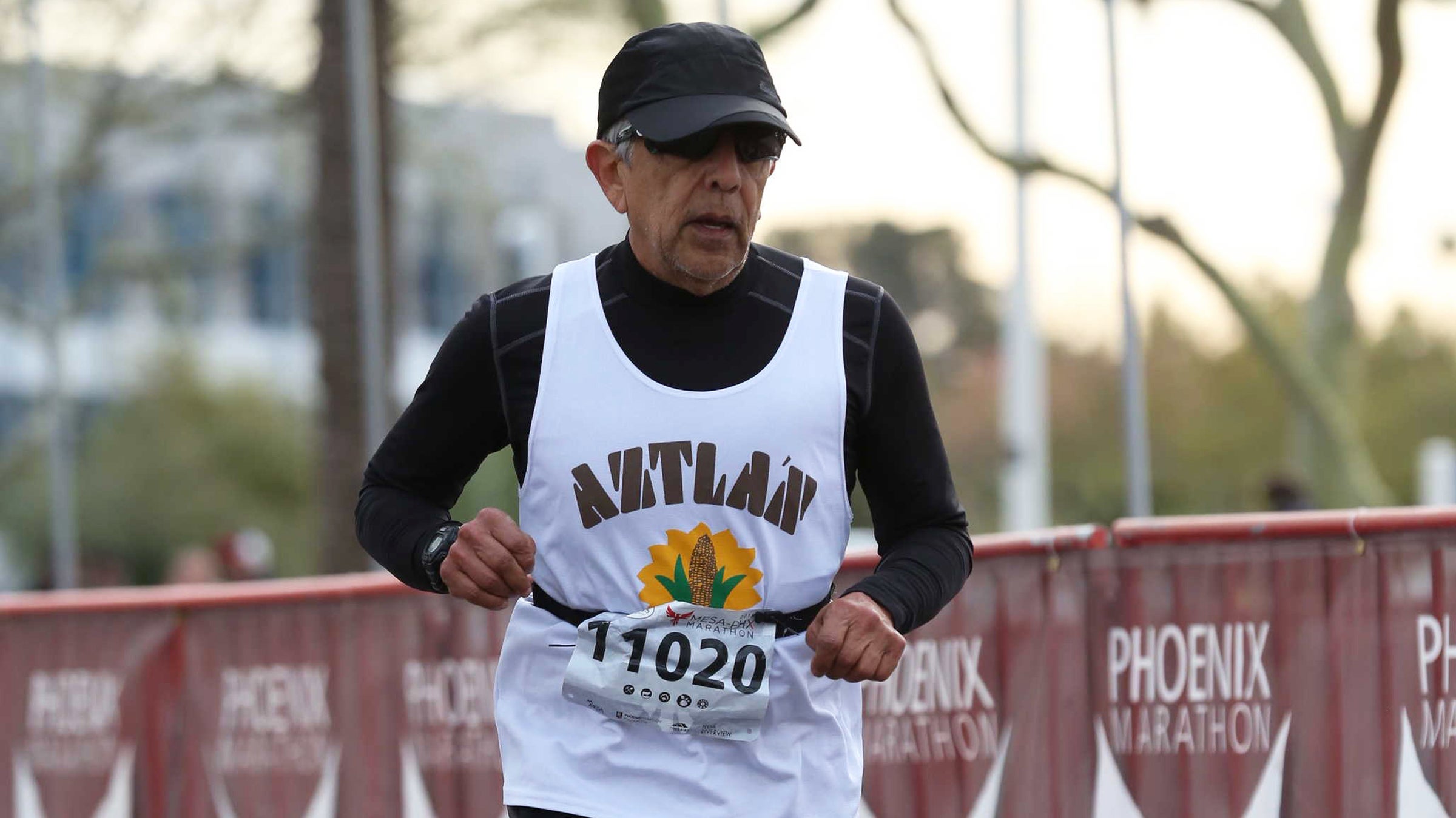 Frank Meza during the 2019 Sprouts Mesa-PHX Marathon