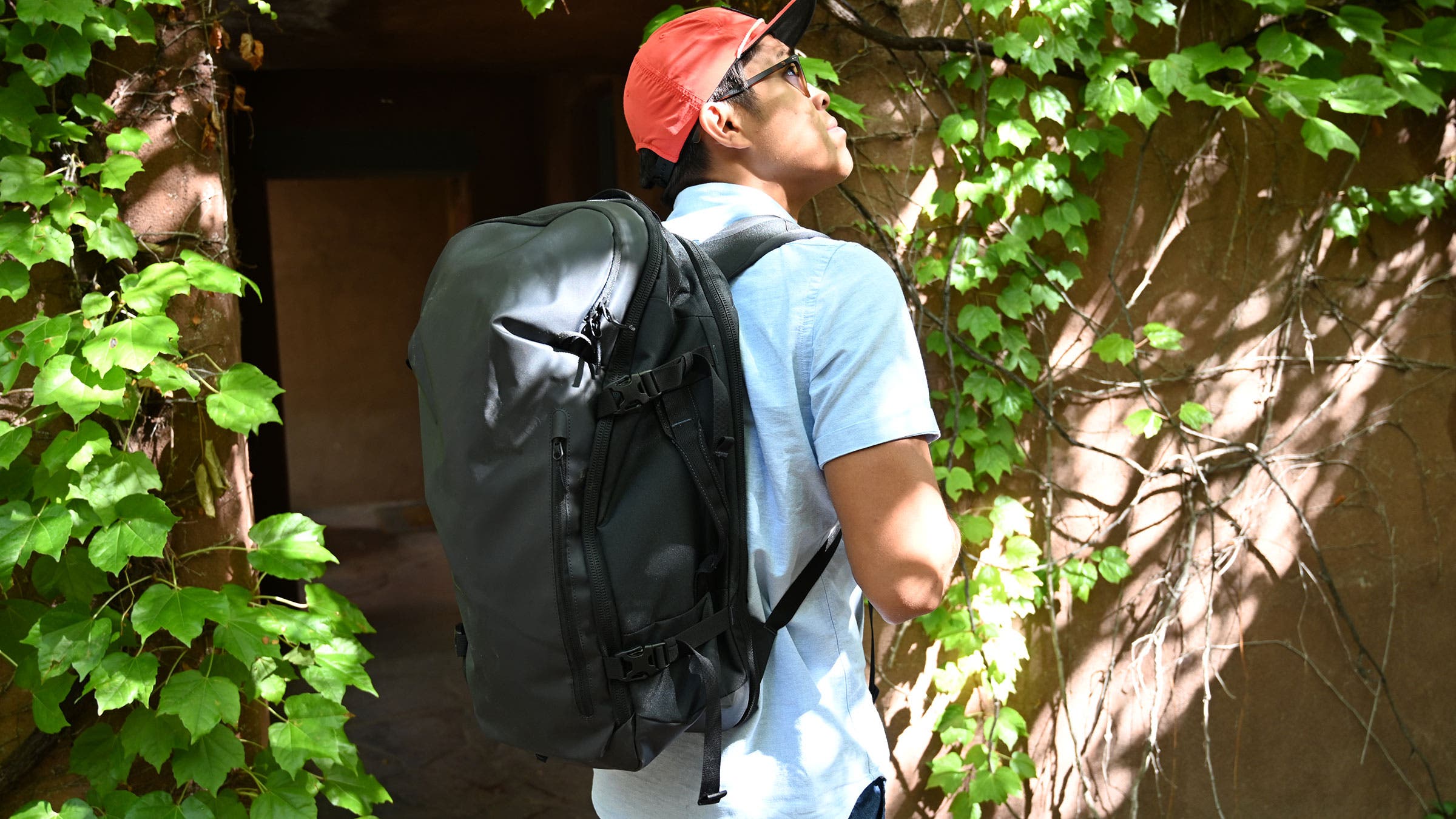 This Backpack Makes Air Travel Suck Less This Backpack Makes Air Travel Suck Less