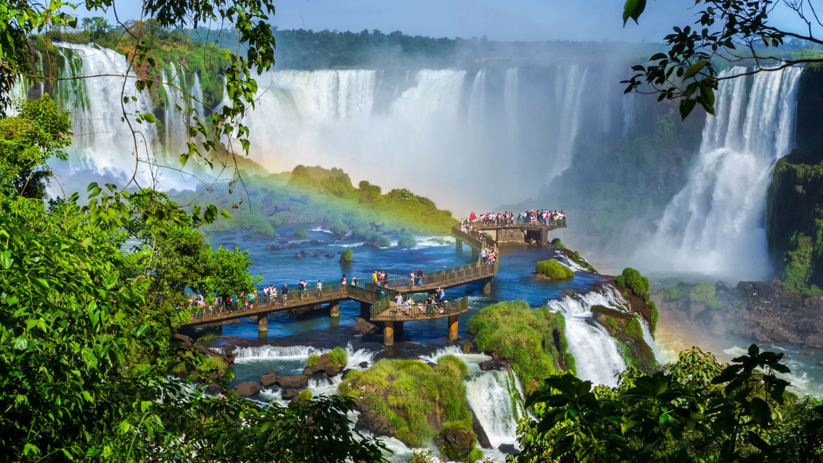 8 Crowded Outdoor Destinations You Still Need to See