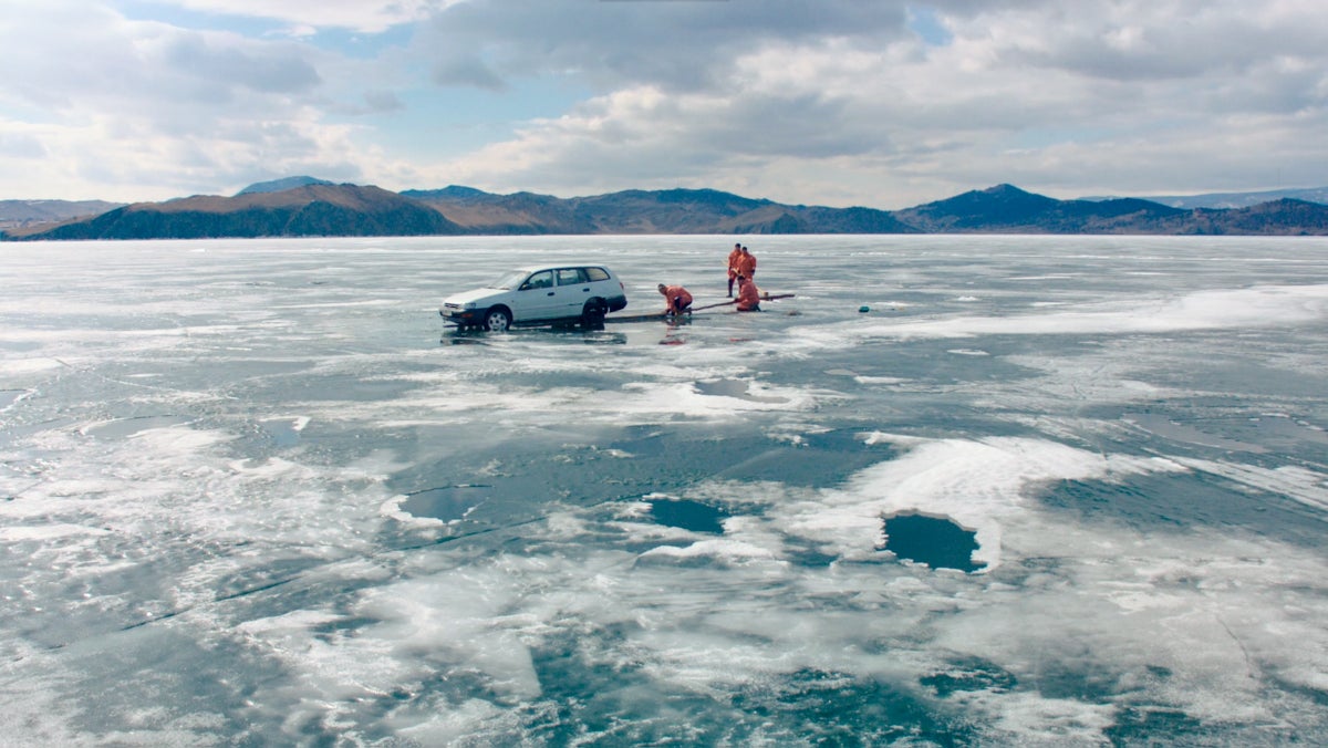 'Aquarela' Makes Climate Change Scary