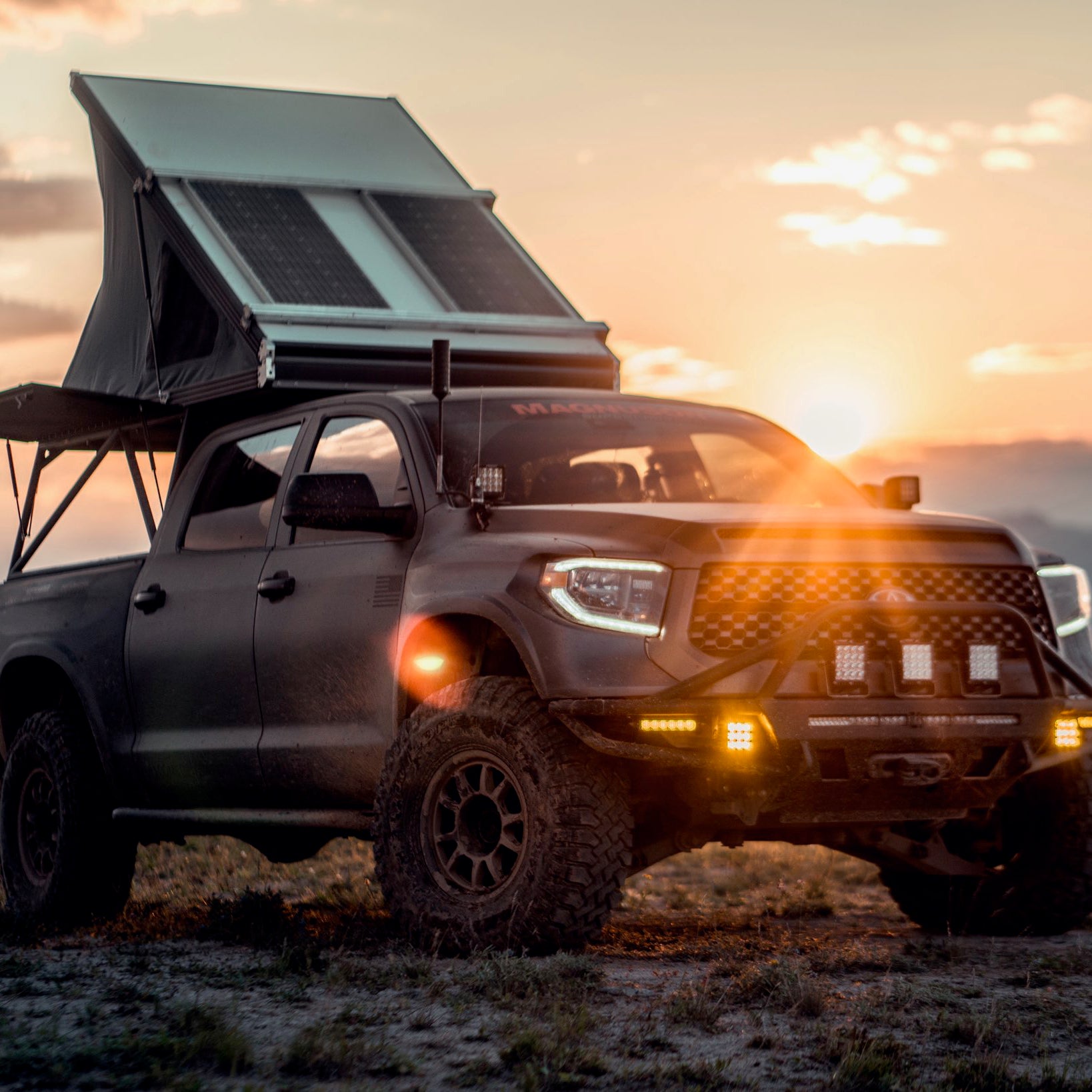 DIY SOLAR POWERED MICROWAVE OUT OF THE BACK OF A TRUCK! STEALTH URBAN  CAMPING OFF GRID ELECTRICITY 