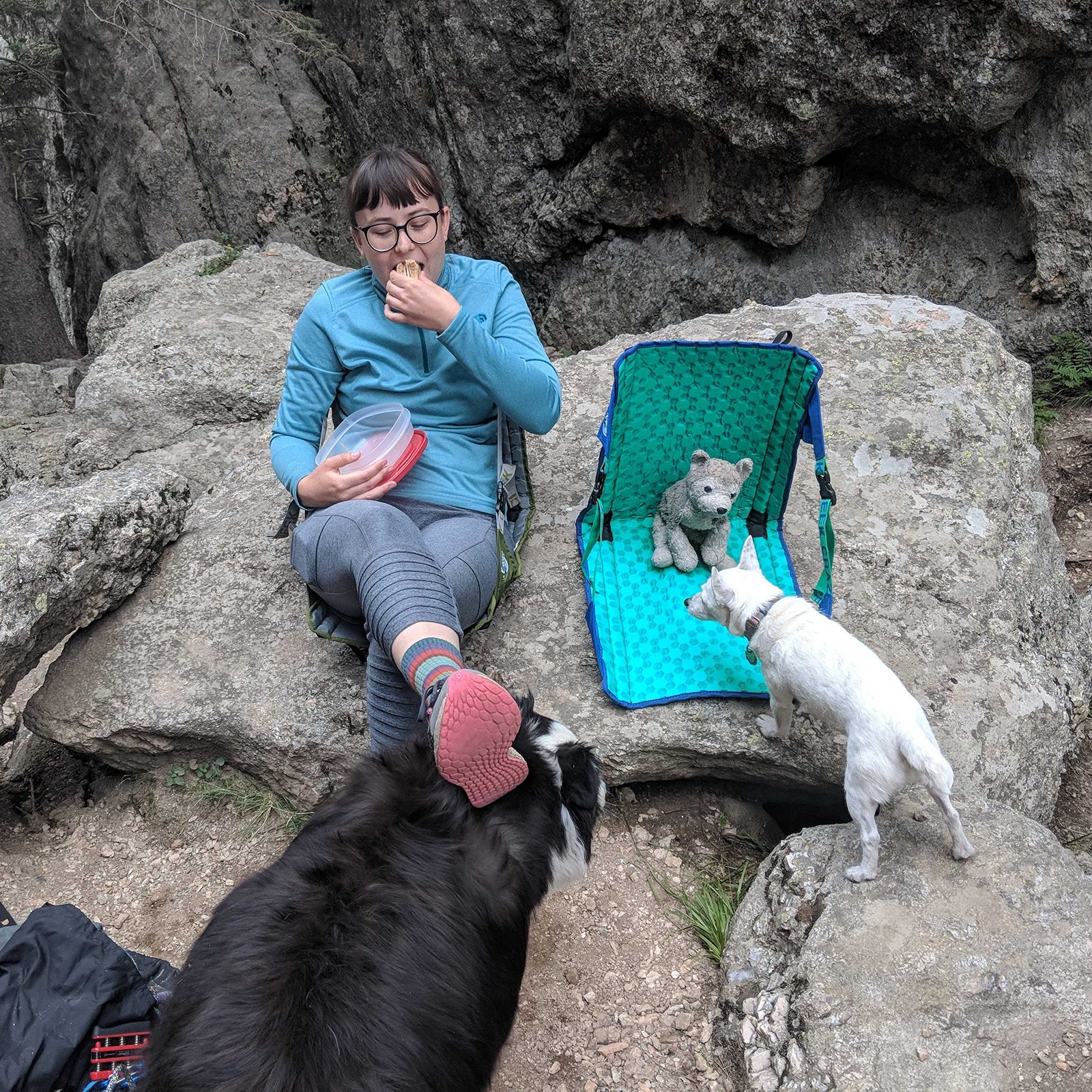 Packable chair for outlet backpacking