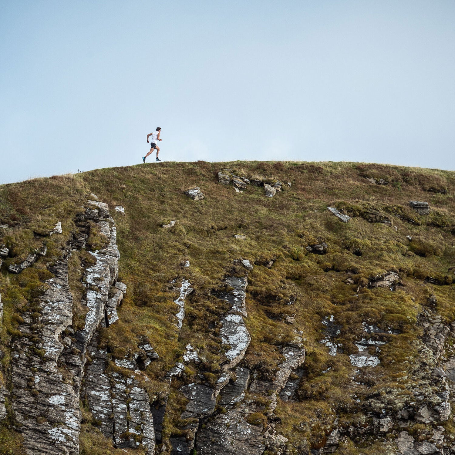 Marathons are generally thought to be a reasonably straightforward test of physiology. Ultramarathons, according to conventional wisdom, are different.