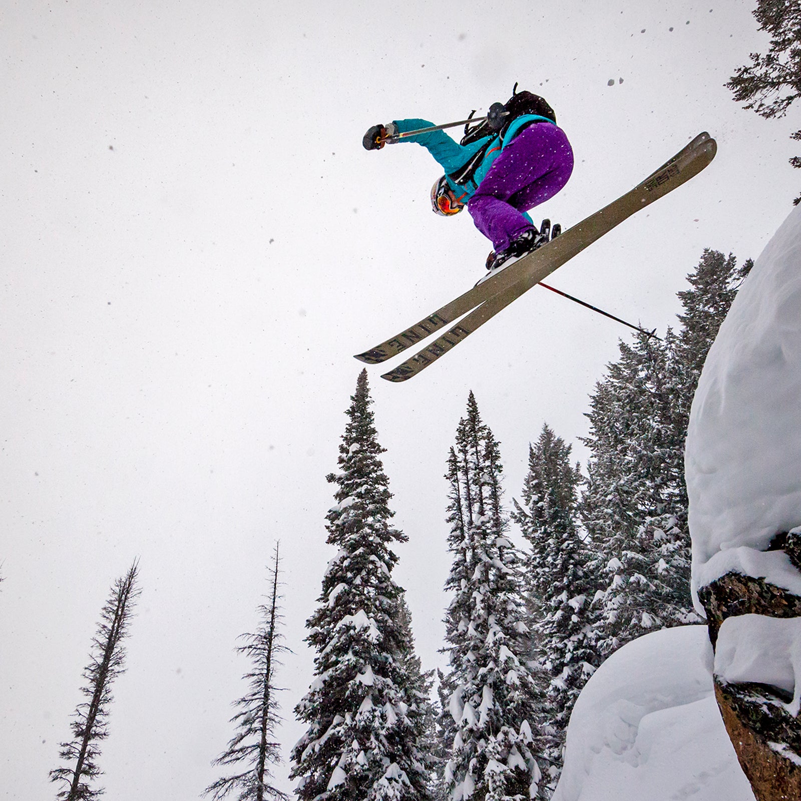 Long-Term Test: The Best Women's Ski Pants