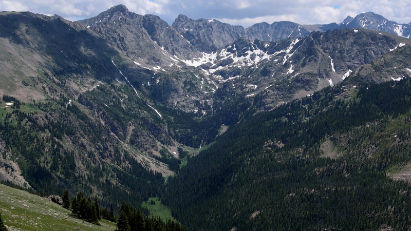 Thunderbolt Creek, as seen from the Ooh La La Extra Credit route, north of Buchanan Creek. Paiute Pass is at the head of the valley and still snow-covered.