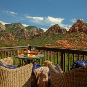 Now that the holiday craze is over, it’s time to detox, unplug, and reset for the new year.