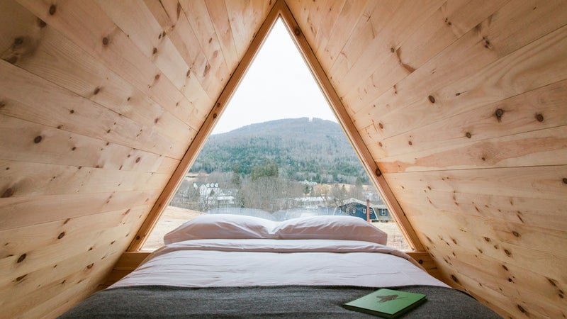 V-day lodges