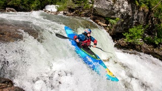 Newman practicing on the Myrkdalselvi River before the European Championship