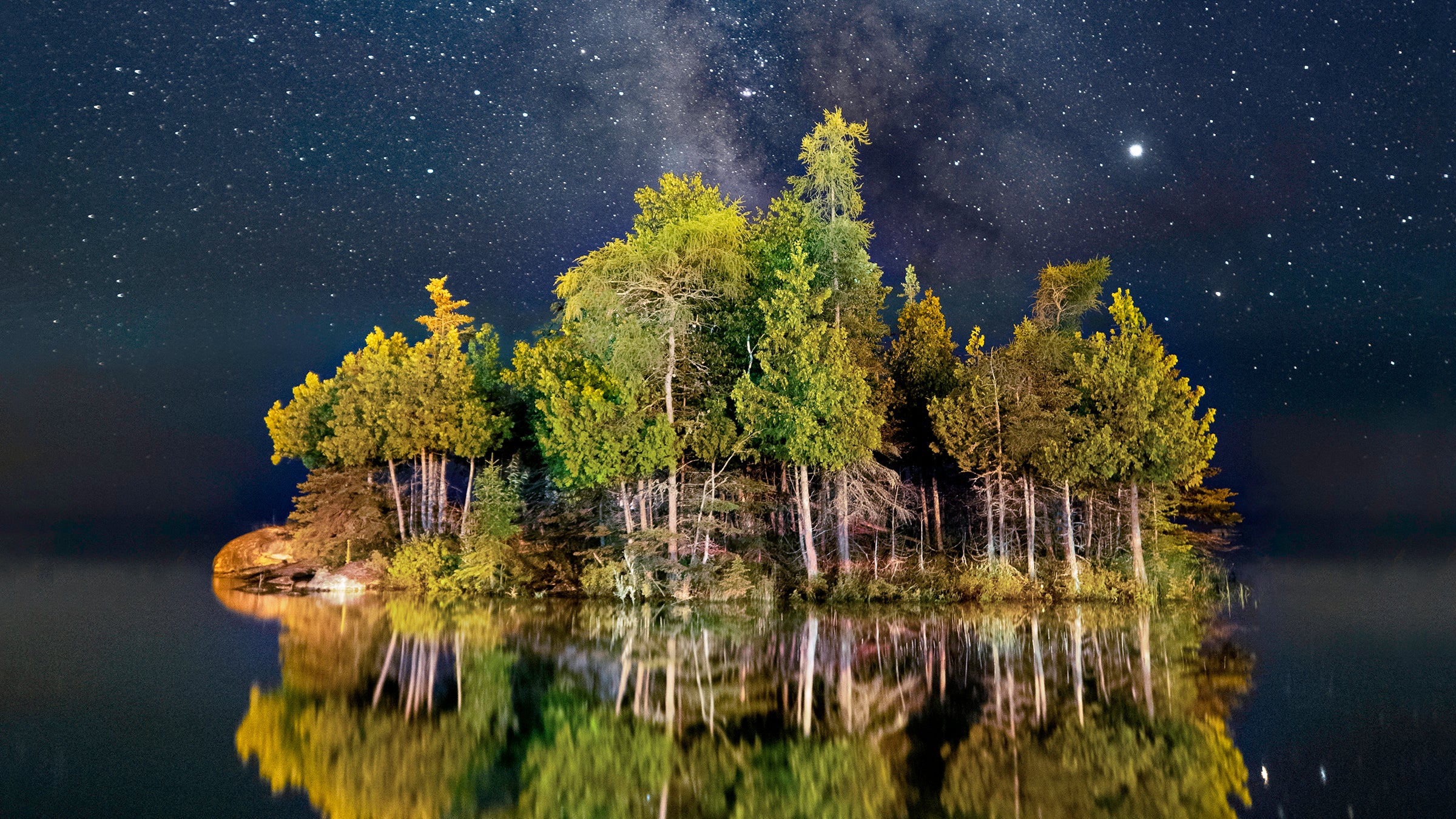 How to Shoot Stunning Landscape Photos at Night