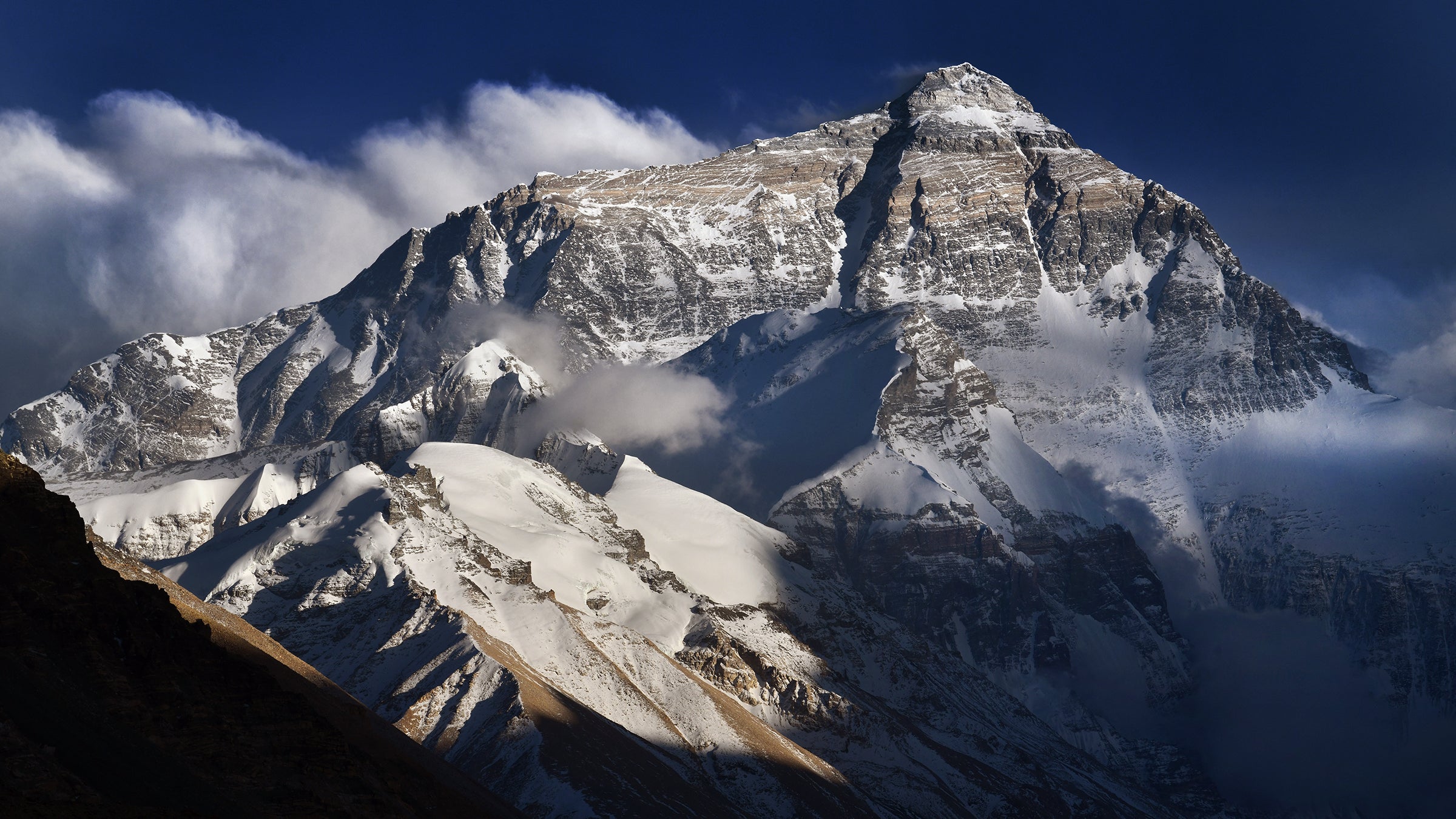 China Just Closed the North Side of Mount Everest