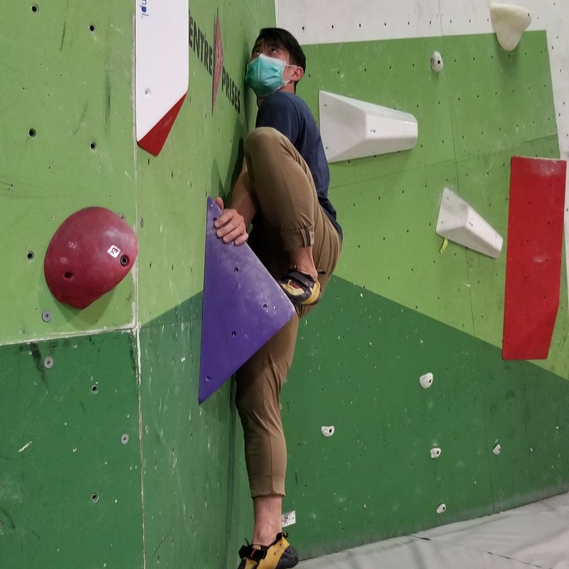 Climbing with mask
