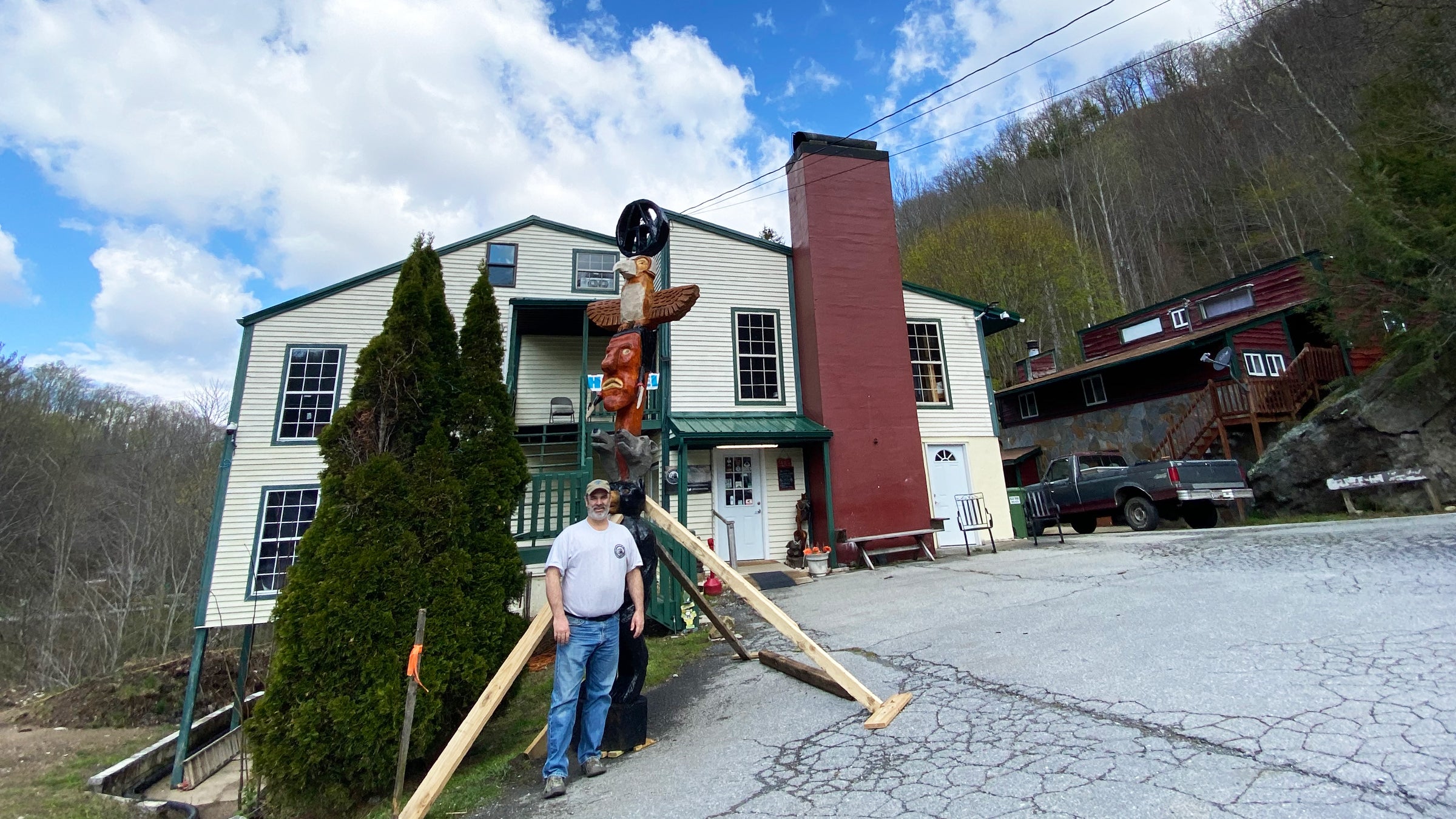 The Appalachian Trail Hostels That Will Not Close