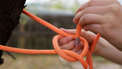 Knots to Learn for More Fun and Safety in the Mountains