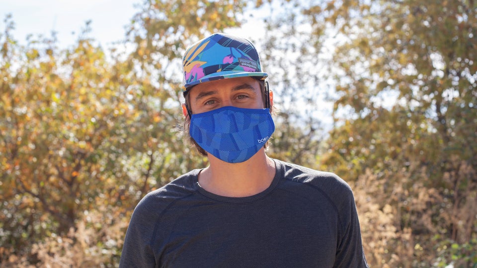6 Ways to Carry Your Mask While Running