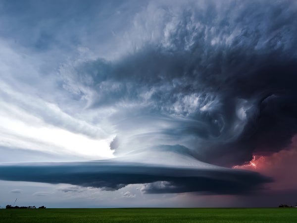 Beautifully structured supercell thunderstorm in American Plains