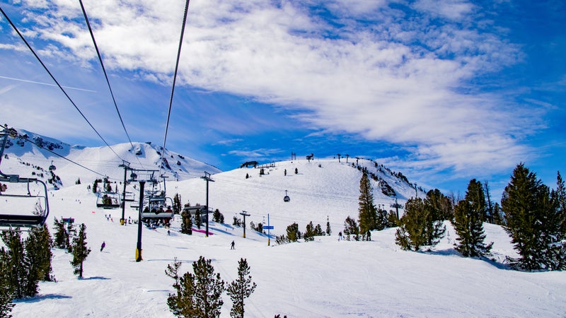 Skiing and Snowboarding at Mammoth