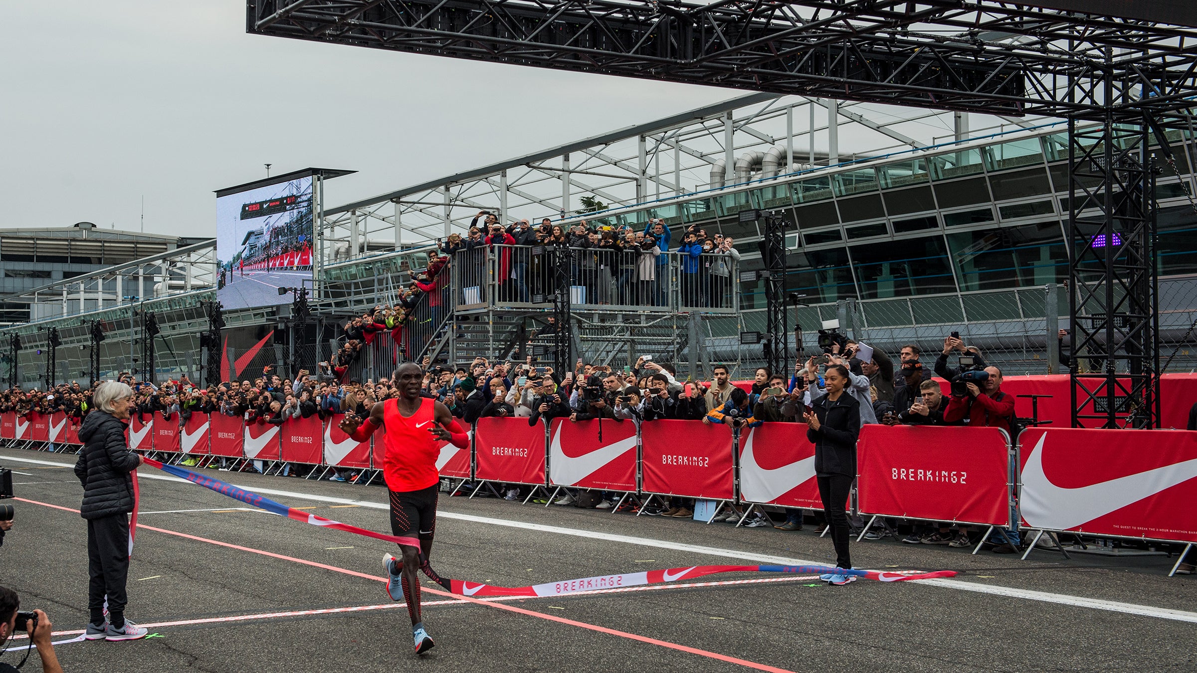 idiota el primero Fábula We Now Have the Lab Data on Nike's Breaking2 Runners
