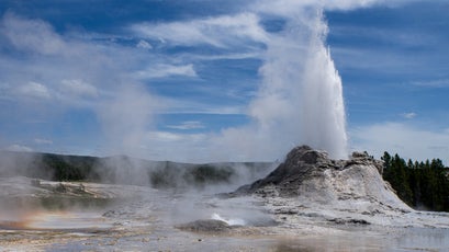 Castle Geyser eruption