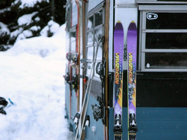 Most resorts don’t allow for overnight parking outside of designated areas, but we found 10 ski hills across the country that have dedicated lots for your cabin-on-wheels.
