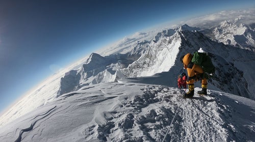 TOPSHOT-NEPAL-MOUNTAINEERING-EVEREST