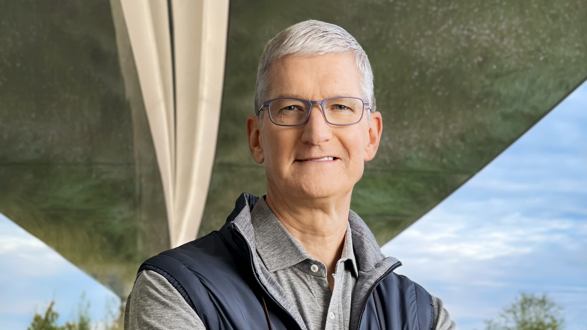 Ο Tim Cook δηλώνει «υγιής», σχεδιάζει να παραμείνει στην Apple «για πολύ καιρό» Ο Tim Cook δηλώνει «υγιής», σχεδιάζει να παραμείνει στην Apple «για πολύ καιρό»